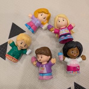 "Grabbing a Treat" Fisher Price Little People Set